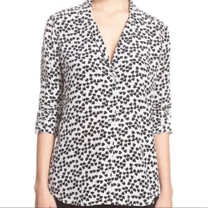 NWOT EQUIPMENT Adalyn Silk Shirt Endless Heart Printed White and Black Small